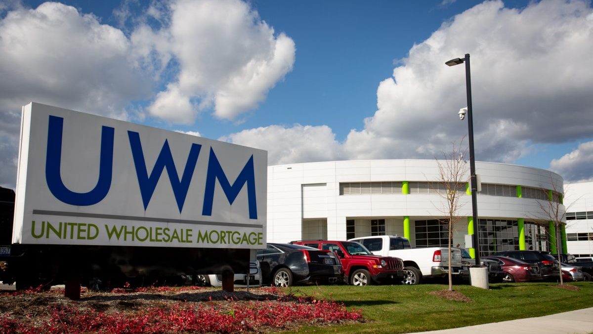www.housingwire.com