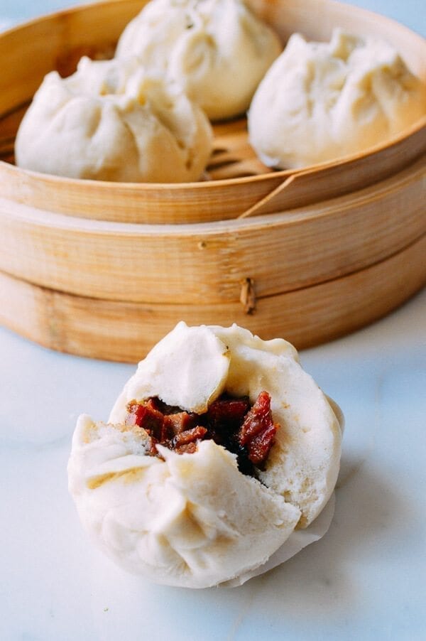 steamed-bbq-pork-buns-11.jpg