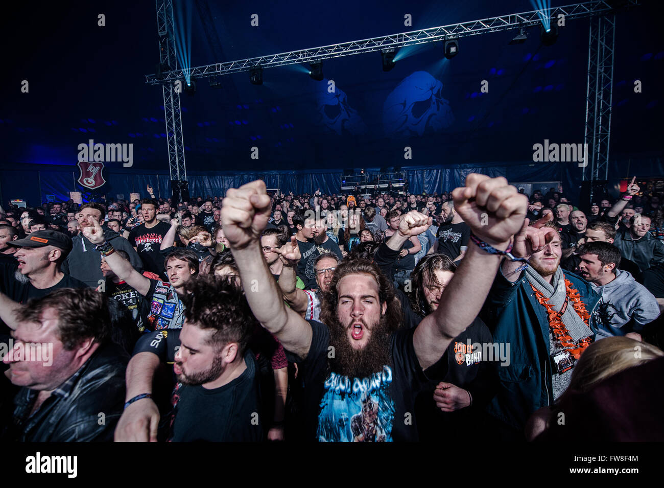 troeplach-austria-01st-apr-2016-metal-fans-cheer-during-a-concert-FW8F4M.jpg