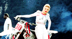 giphy.gif