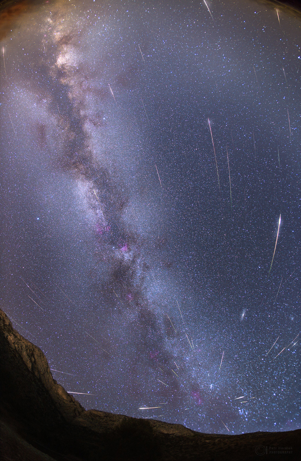 viz_2013_08_08-14_Perseidy_1500.jpg