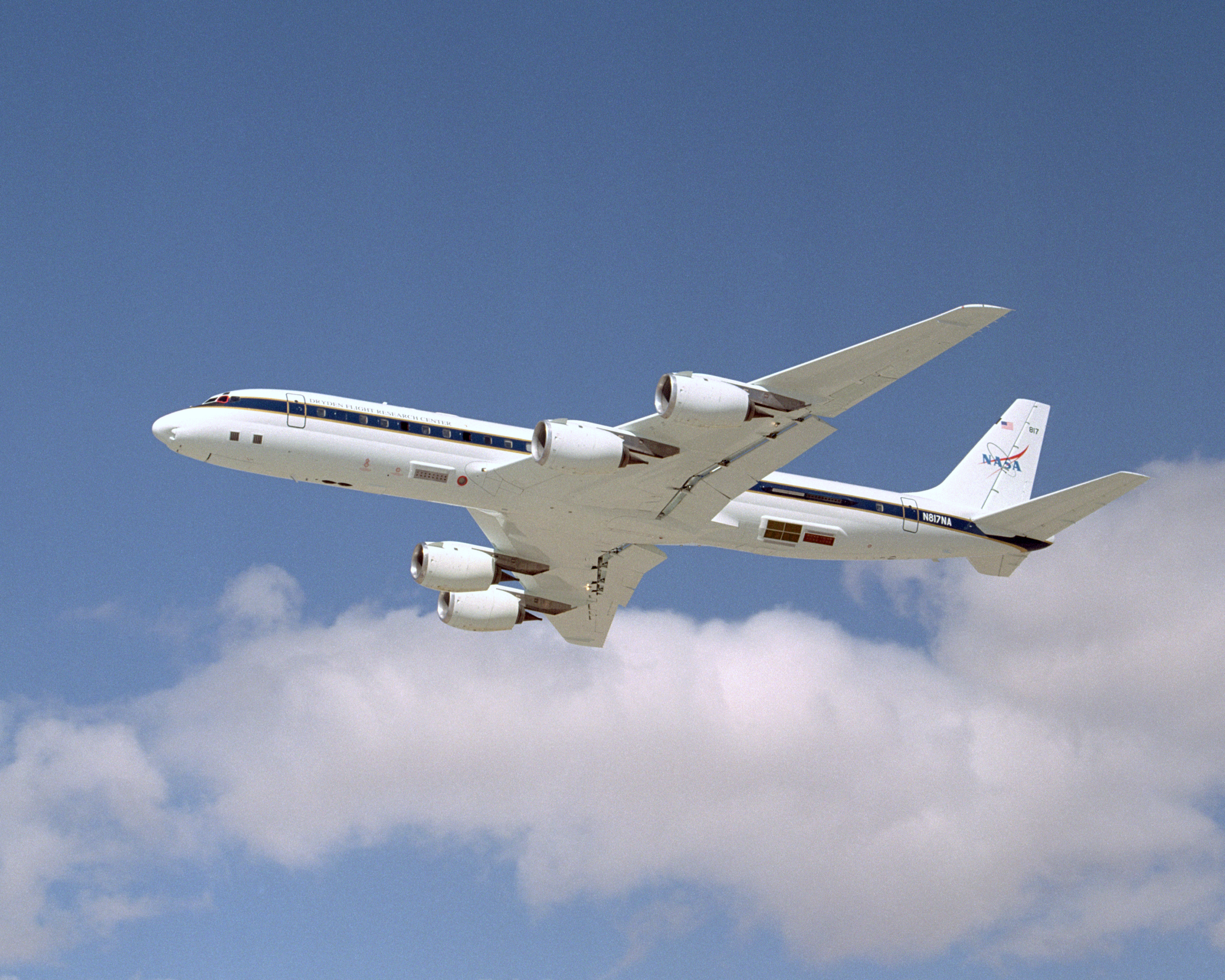 DC-8_72_overflight.jpg