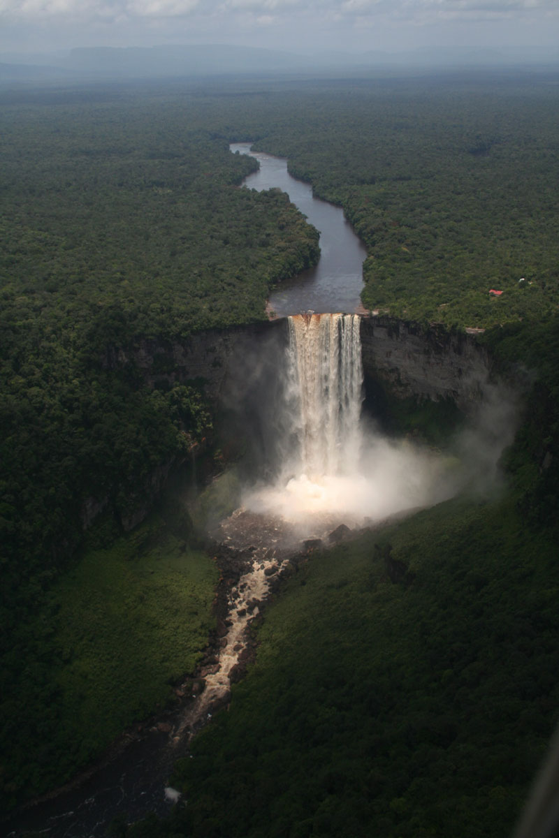 kaieteur-falls-guayana-from-an-airplane.jpg