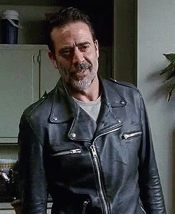 jeffrey-dean-morgan-negan.gif