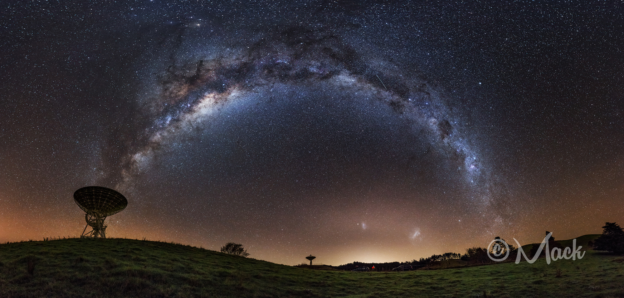 galaxies_mackivnen_2000.jpg