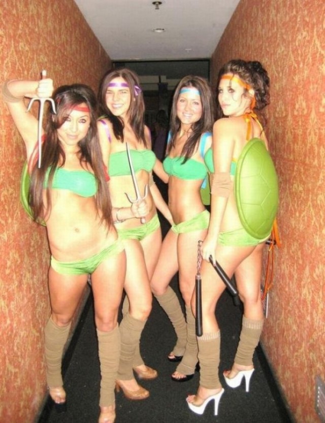 ninja-turtle-costume-hot-girls-1319921742r.jpg