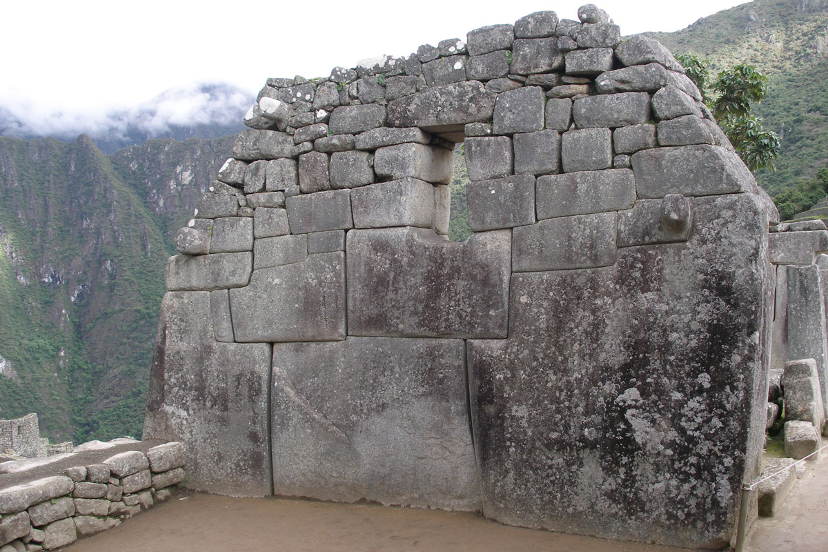 wall-at-machu-picchu.jpg