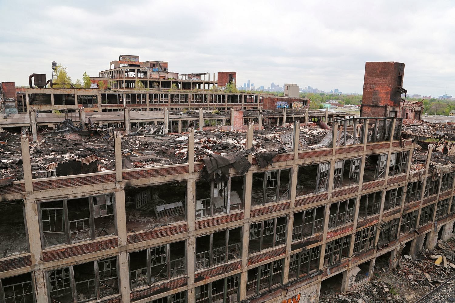detroitwreckage.jpg