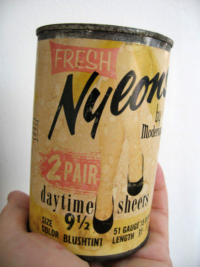nylons-in-a-can_0343.jpg