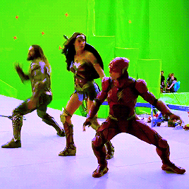 tumblr_oeosulz6GA1uorz8zo3_400.gif