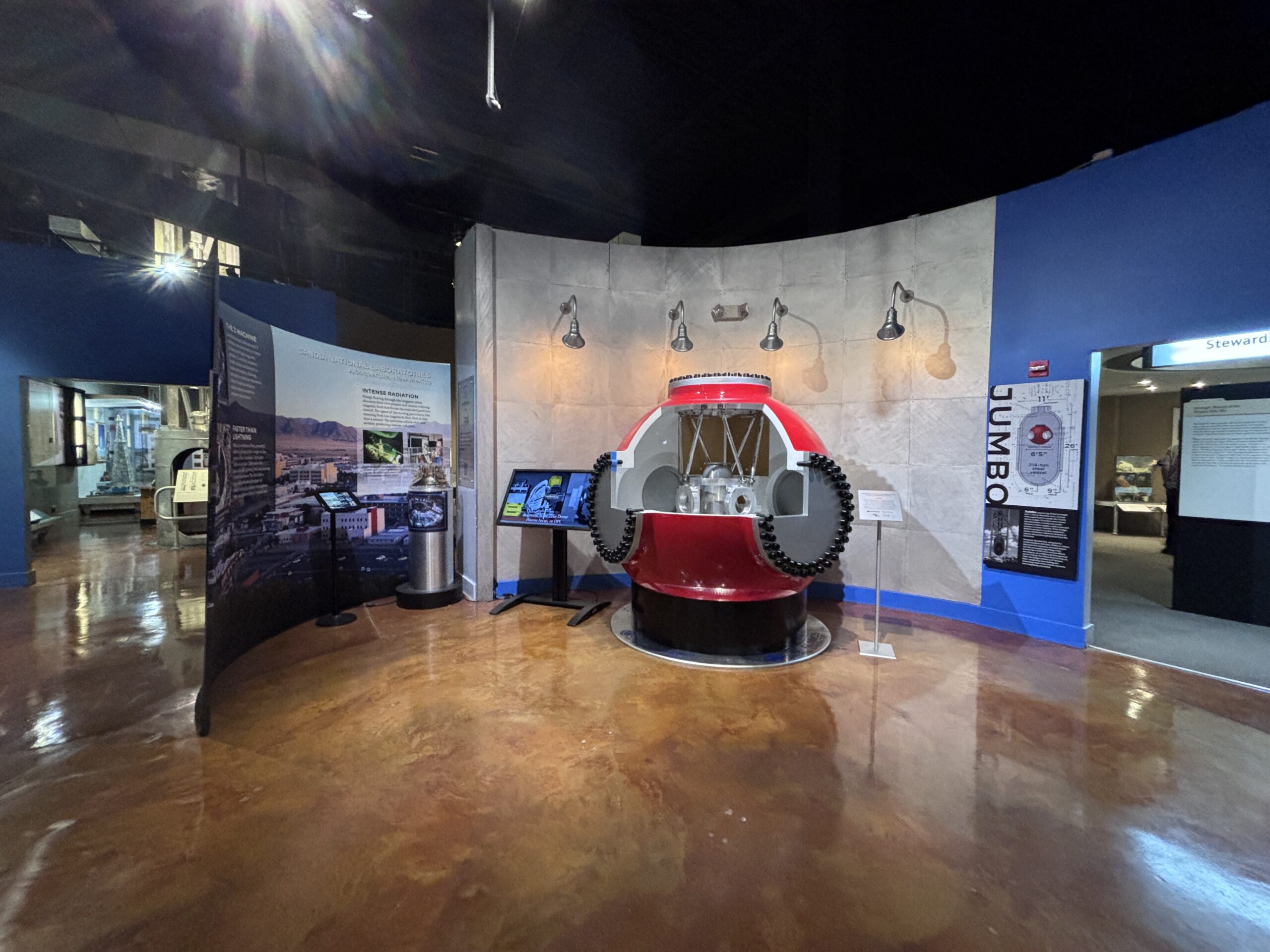 atomicmuseum.vegas