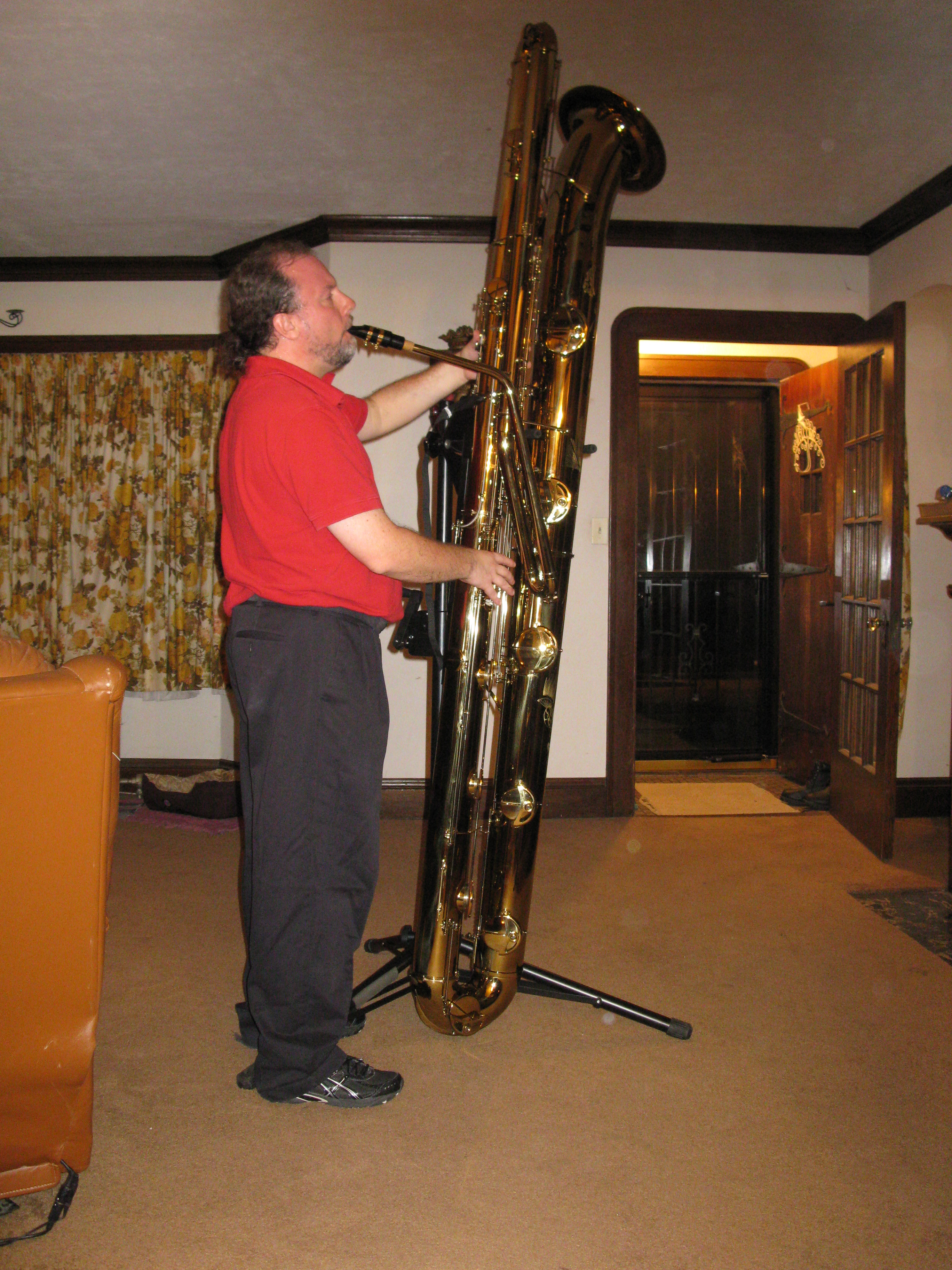 Full-size_Subcontrabass_Saxophone.jpg