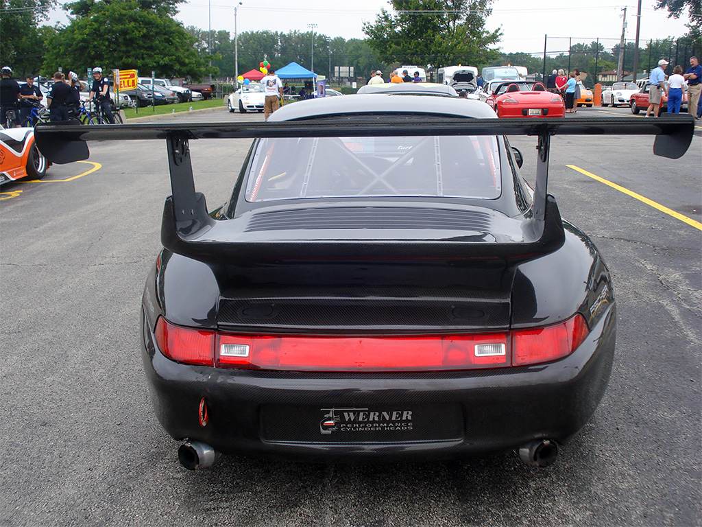 Car-_Rear_Spoiler_pathetic-05.jpg