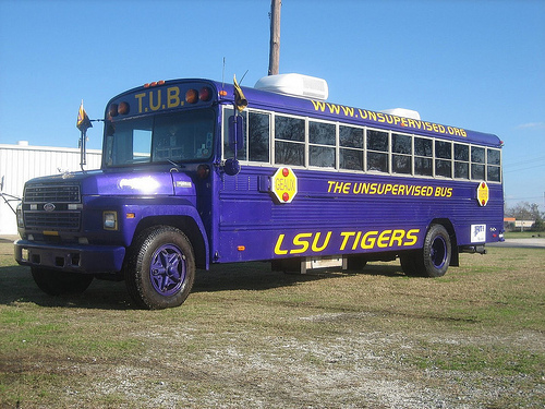 LSU_UNsupervised_Tailgating_Bus.jpg