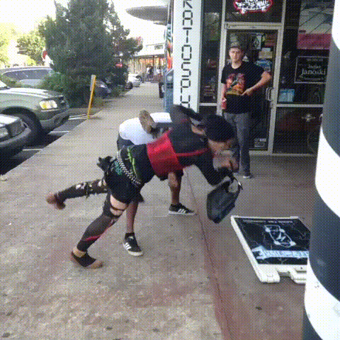 1546029450485.gif
