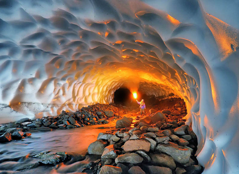 snow-tunnel-near-mutnovsky-kamchatka-russia.jpg