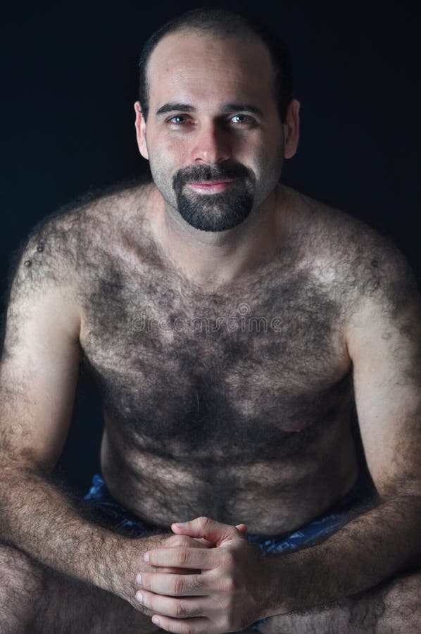 hairy-man-18126607.jpg