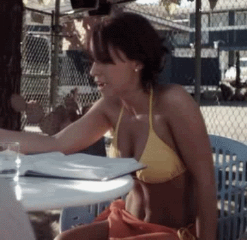 LaceyChabert-Thirst004.gif