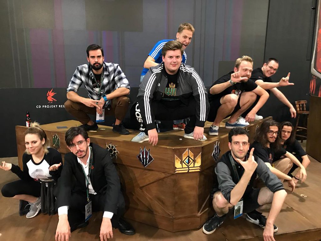 24ou6coh17sz.jpg