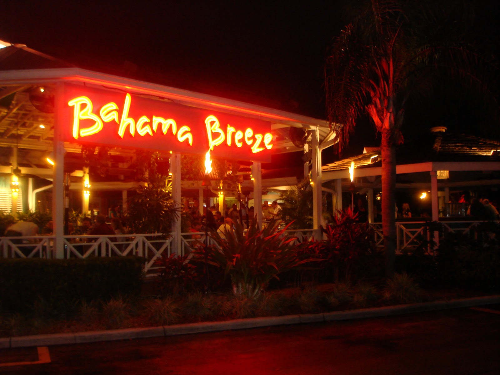 bahama-breeze-1.jpg