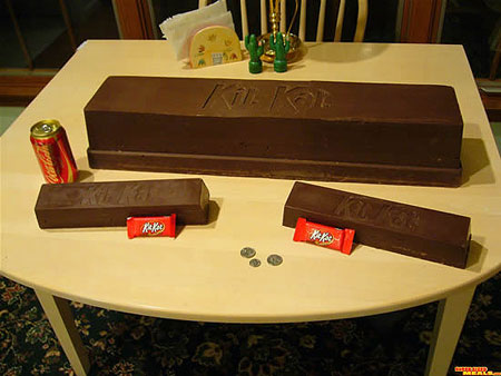 giantkitkat.jpg