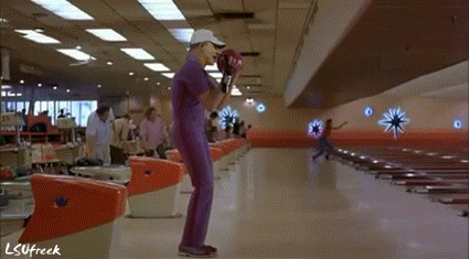 Les_Miles_Strikes.gif