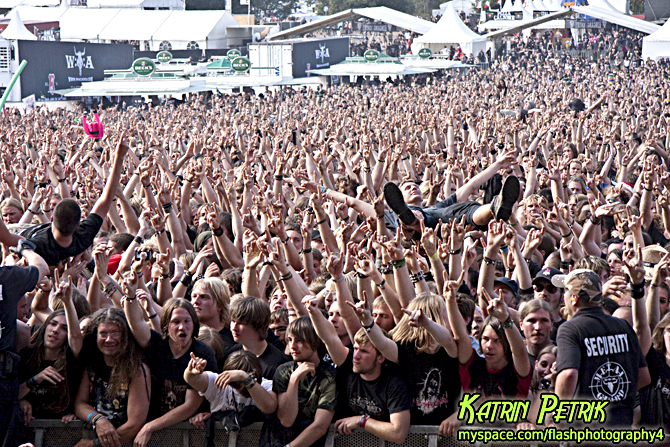 crowd_at_wacken_2009_by_kellerfee-d348auy.jpg