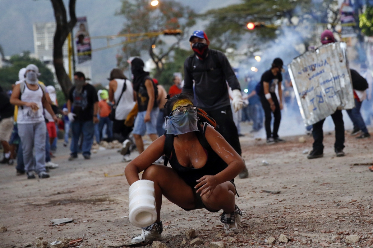 protesters-venezuela-leopoldo-lopez.jpg
