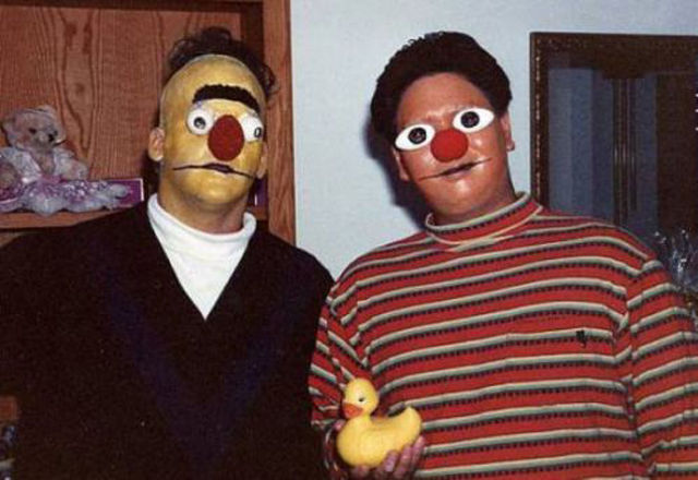 halloween_costumes_that_are_too_terrible_for_words_640_01.jpg