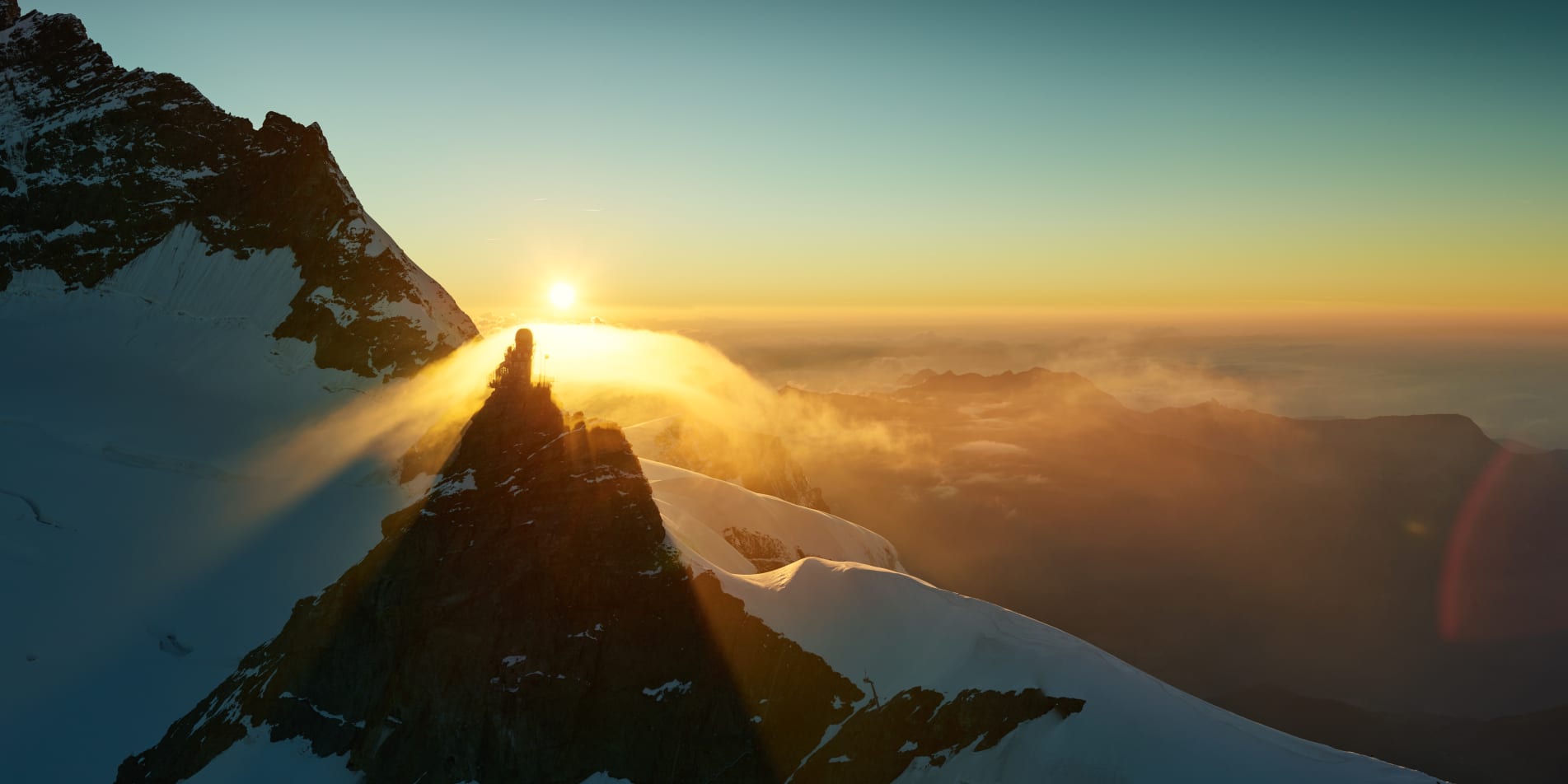 Jungfraujoch-Sphinx-Aussicht-Sonnenuntergang.jpg