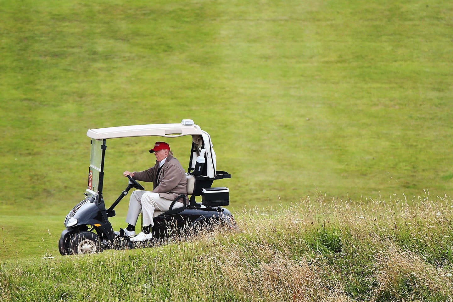 donald-trump-golf-cart.jpg