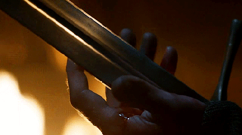 tmp_rudj0v_6172fd8a769a9707_game-of-thrones-beric-fire.gif