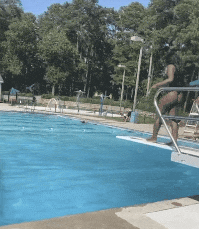 wtf-is-happening-here-18-gifs-4.gif