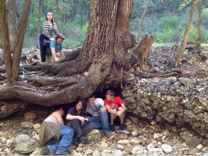 Group-of-hikers-recreating-a-classic-scene.jpg