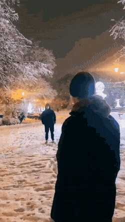 Powerful-kick-in-the-snow.gif